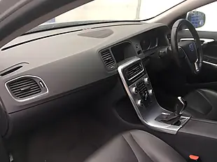 Used 2018 Volvo V60 Se Nav Silver - Interior and Exterior details 11