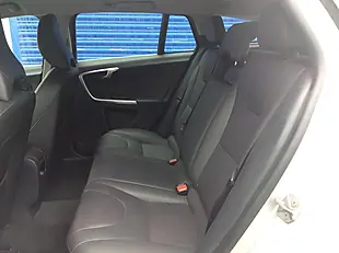 Used 2018 Volvo V60 Se Nav Silver - Interior and Exterior details 12