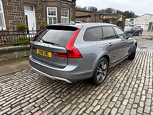 Used 2018 Volvo V90 Cross Country Pro Osmium Grey - Interior and Exterior details 11