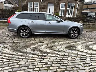 Used 2018 Volvo V90 Cross Country Pro Osmium Grey - Interior and Exterior details 4