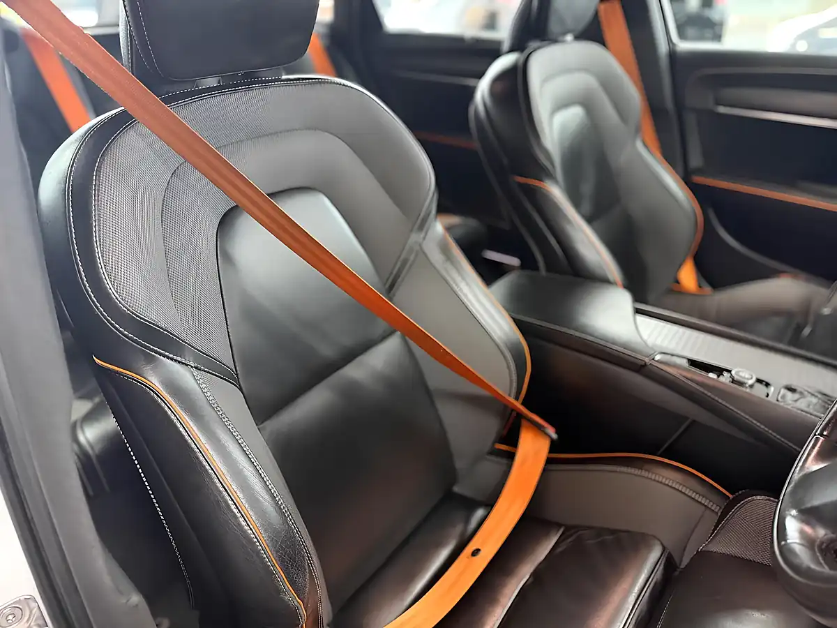 Used 2018 Volvo V90 Cross Country Volvo Ocean Race Crystal White - Interior and Exterior details 17