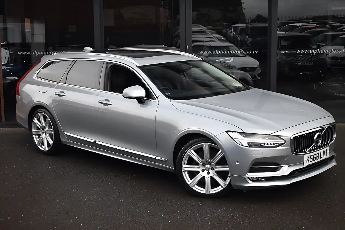 Used 2018 Volvo V90 Inscription Electric Silver - Front View