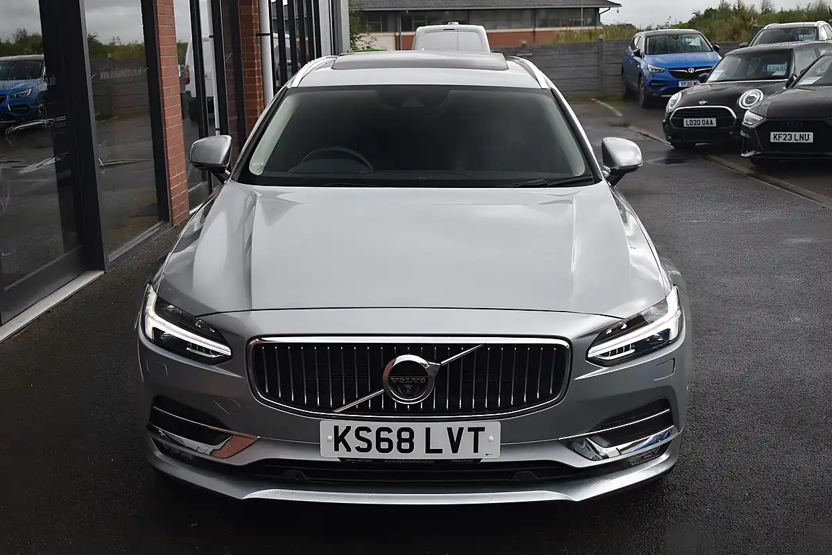 Used 2018 Volvo V90 Inscription Electric Silver - Interior and Exterior details 3