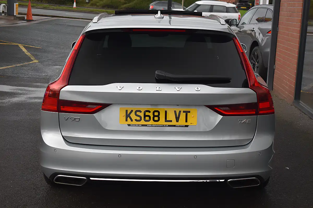 Used 2018 Volvo V90 Inscription Electric Silver - Interior and Exterior details 6