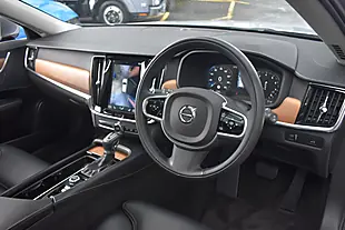 Used 2018 Volvo V90 Inscription Electric Silver - Interior and Exterior details 8