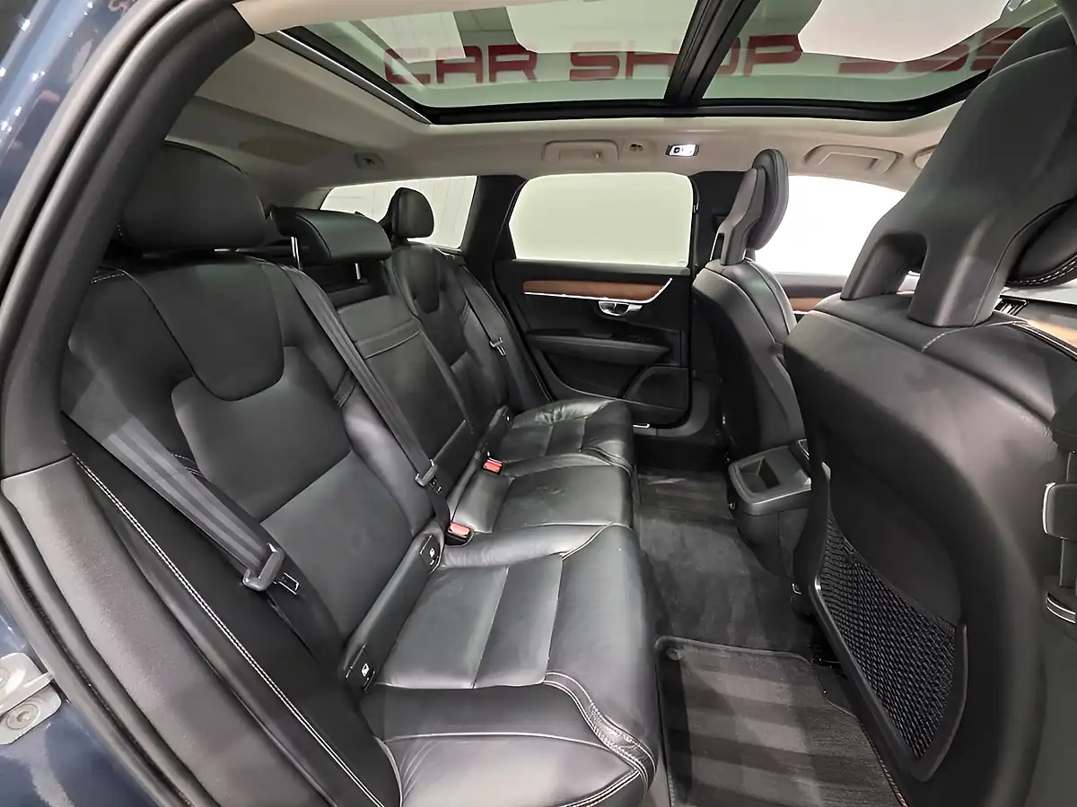 Used 2018 Volvo V90 Inscription Pro Blue - Interior and Exterior details 5
