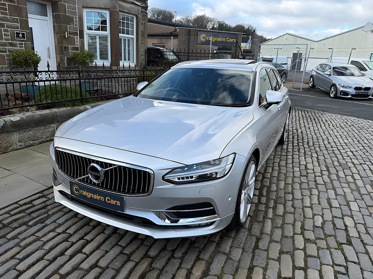 Used 2018 Volvo V90 Inscription Pro Silver - Interior and Exterior details 14