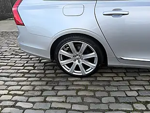 Used 2018 Volvo V90 Inscription Pro Silver - Interior and Exterior details 15