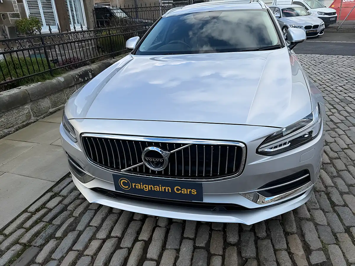 Used 2018 Volvo V90 Inscription Pro Silver - Interior and Exterior details 9
