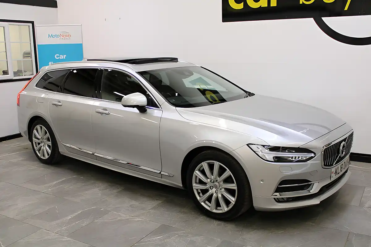 Used 2018 Volvo V90 Inscription Silver - Interior and Exterior details 5