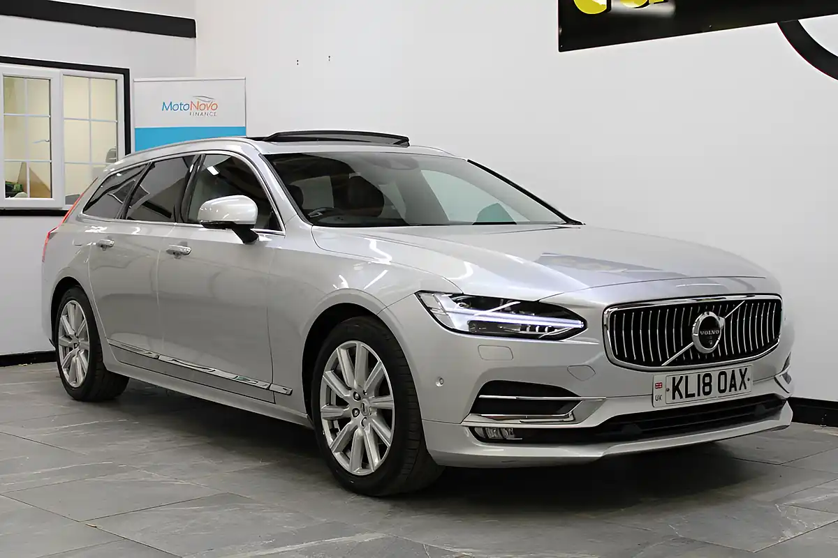 Used 2018 Volvo V90 Inscription Silver - Interior and Exterior details 6