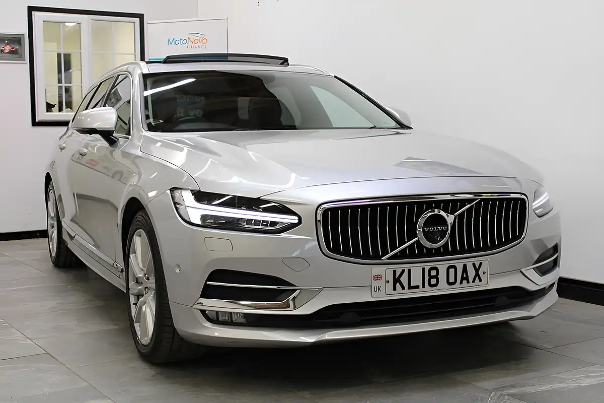 Used 2018 Volvo V90 Inscription Silver - Interior and Exterior details 7