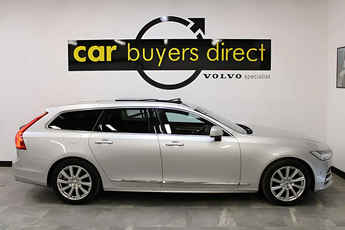 Used 2018 Volvo V90 Inscription Silver - Interior and Exterior details 8