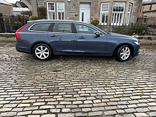 Used 2018 Volvo V90 Momentum Denim Blue - Interior and Exterior details 11