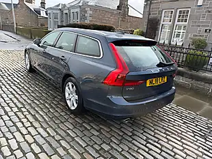 Used 2018 Volvo V90 Momentum Denim Blue - Interior and Exterior details 13