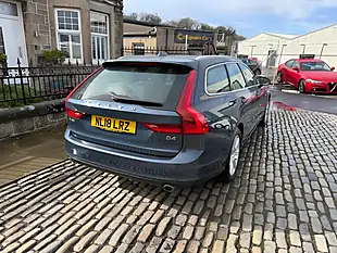 Used 2018 Volvo V90 Momentum Denim Blue - Interior and Exterior details 5