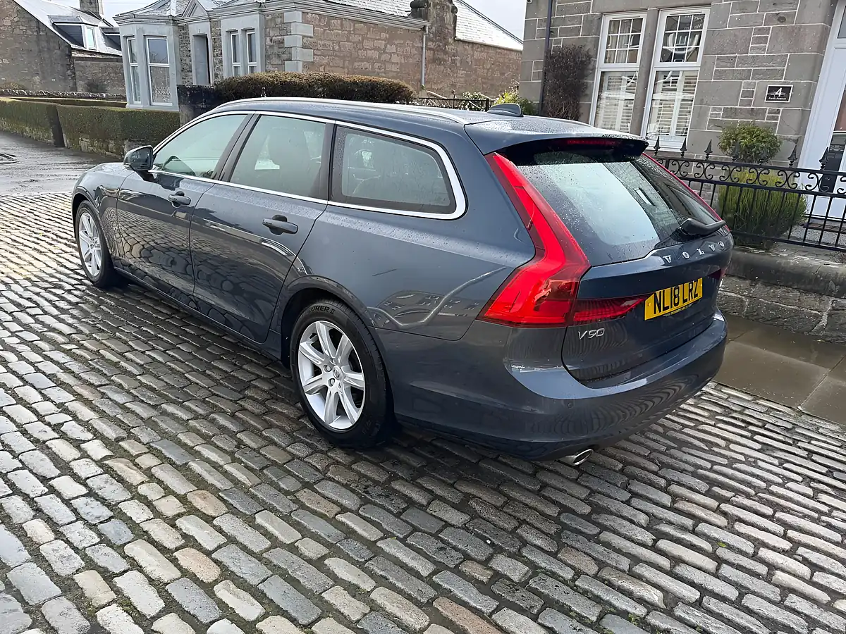Used 2018 Volvo V90 Momentum Denim Blue - Interior and Exterior details 6