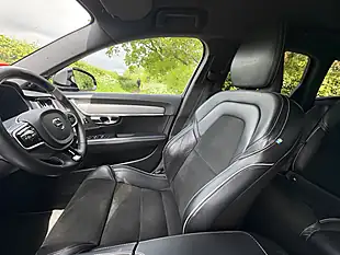 Used 2018 Volvo V90 R-Design Black - Interior and Exterior details 16