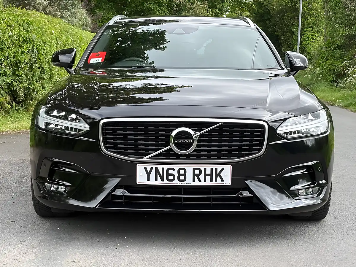 Used 2018 Volvo V90 R-Design Black - Interior and Exterior details 2