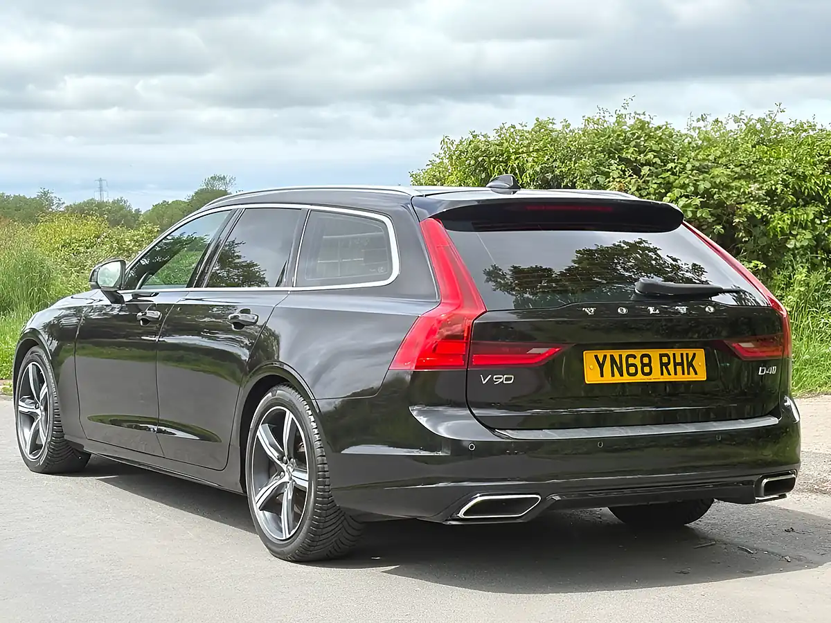 Used 2018 Volvo V90 R-Design Black - Interior and Exterior details 3