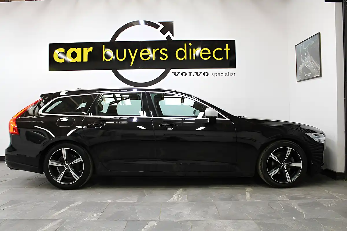 Used 2018 Volvo V90 R-Design Black - Interior and Exterior details 11
