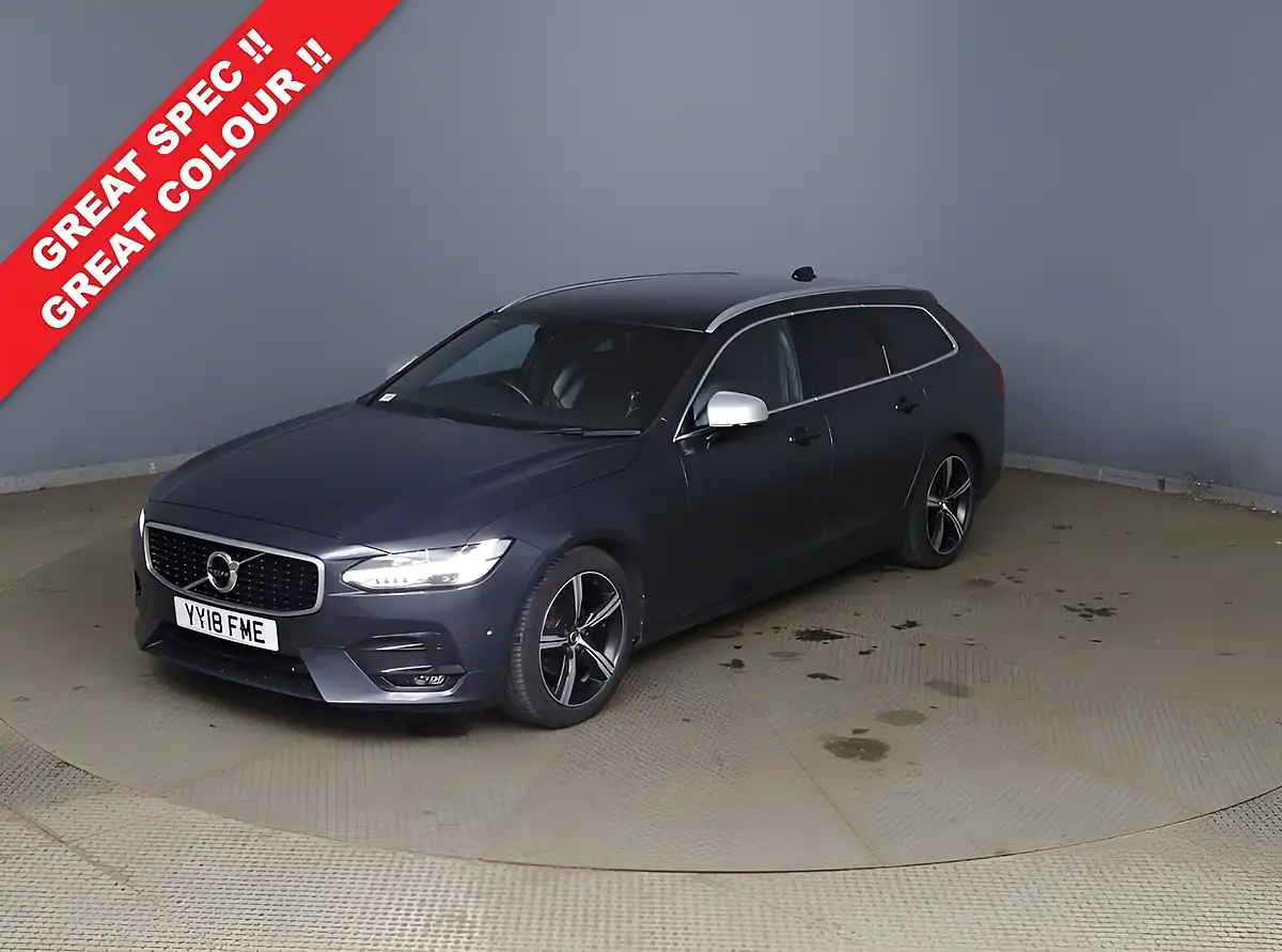 Used 2018 Volvo V90 R-Design Grey - Front View