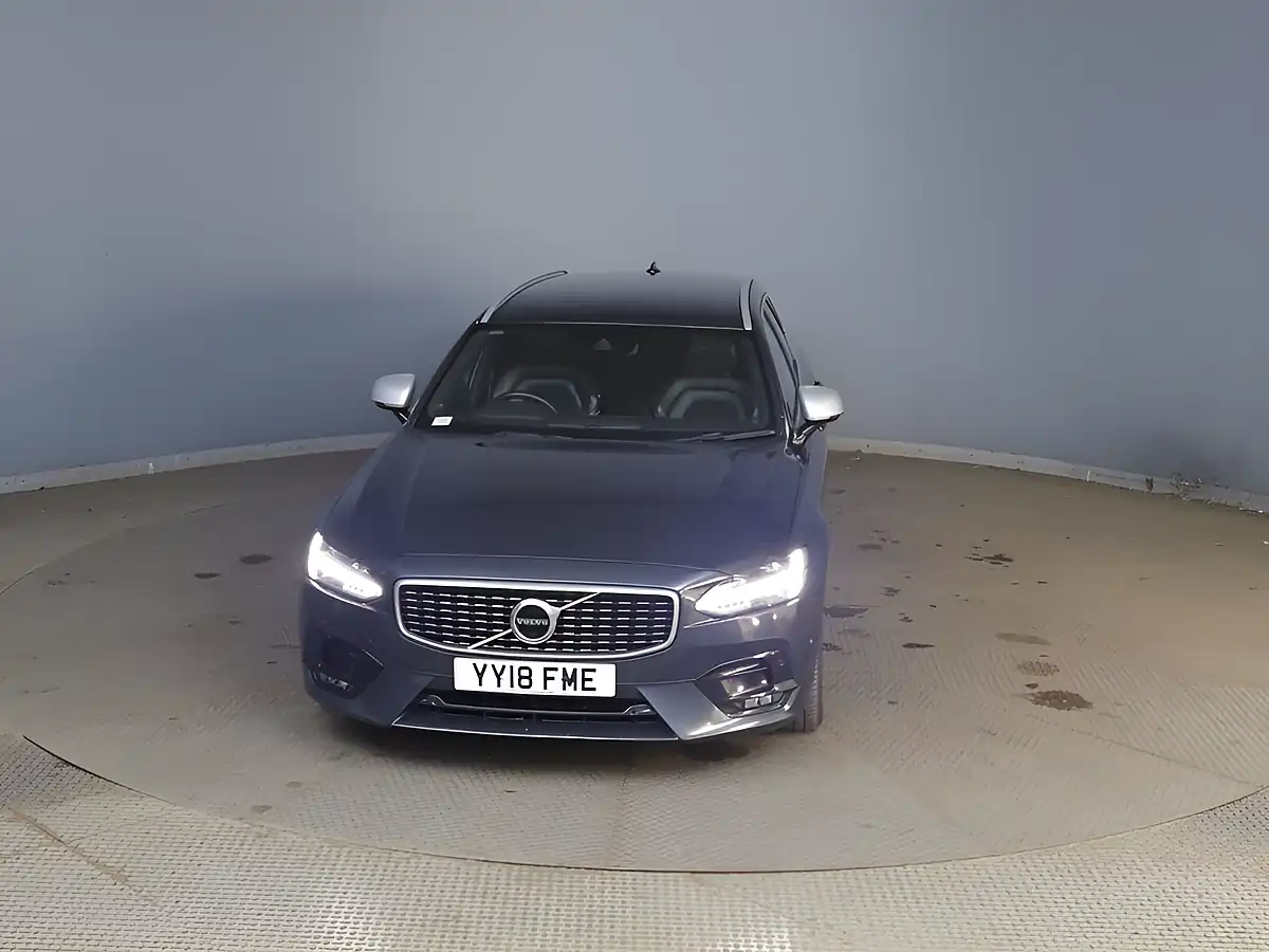 Used 2018 Volvo V90 R-Design Grey - Interior and Exterior details 9