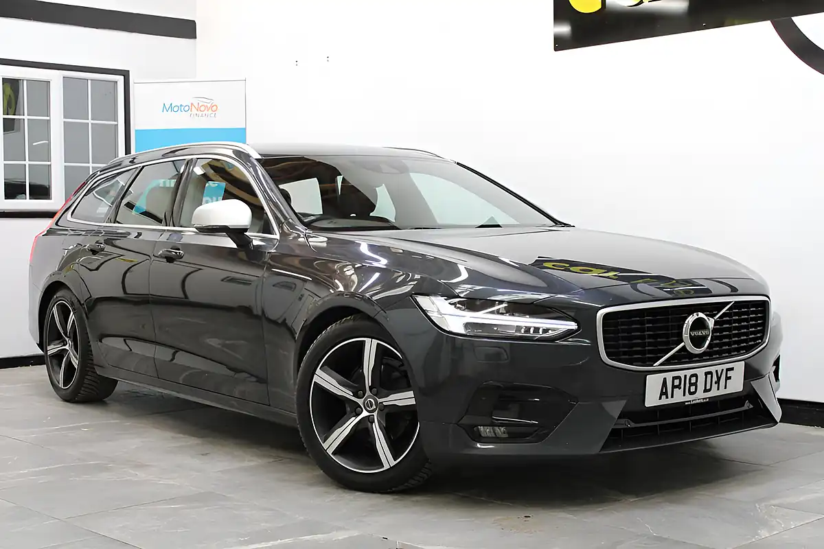 Used 2018 Volvo V90 R-Design Grey - Front View