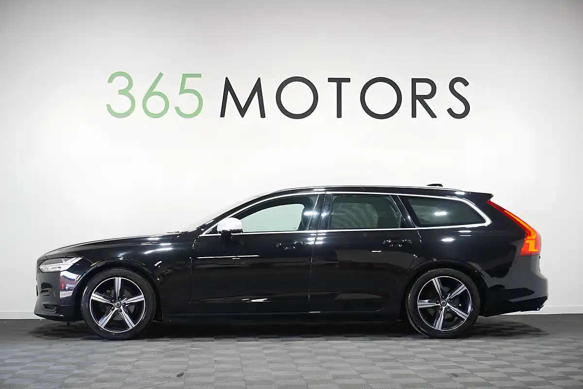 Used 2018 Volvo V90 R-Design Onyx Black - Interior and Exterior details 7