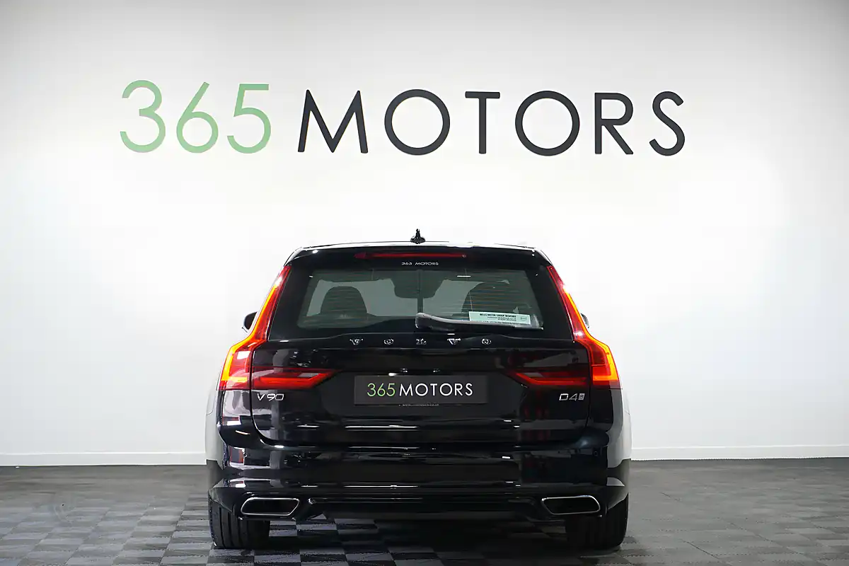 Used 2018 Volvo V90 R-Design Onyx Black - Interior and Exterior details 9