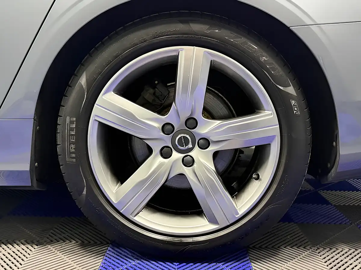 Used 2018 Volvo V90 R-Design Osmium Grey - Interior and Exterior details 20