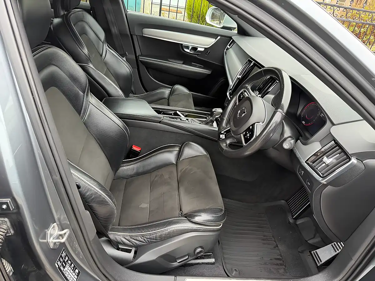 Used 2018 Volvo V90 R-Design Osmium Grey - Interior and Exterior details 2