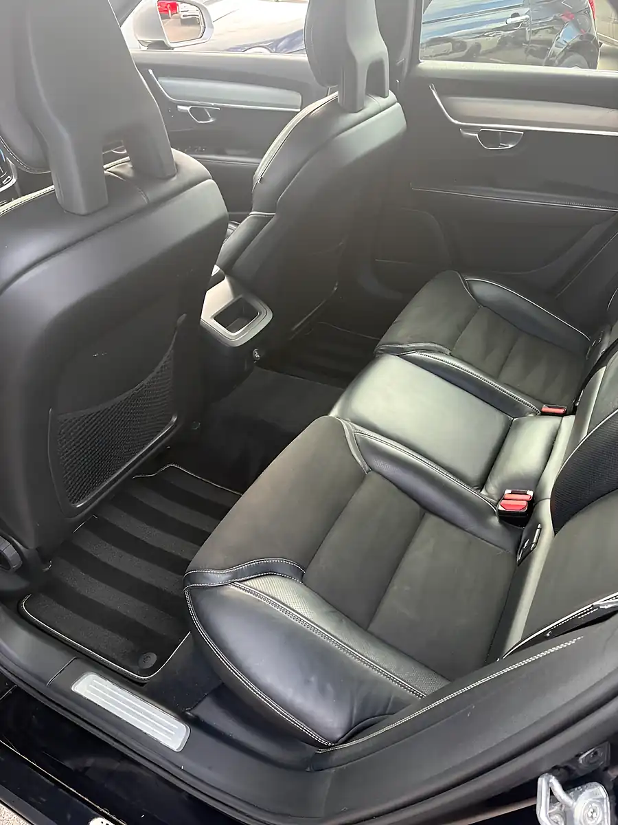 Used 2018 Volvo V90 R-Design Pro Black - Interior and Exterior details 6