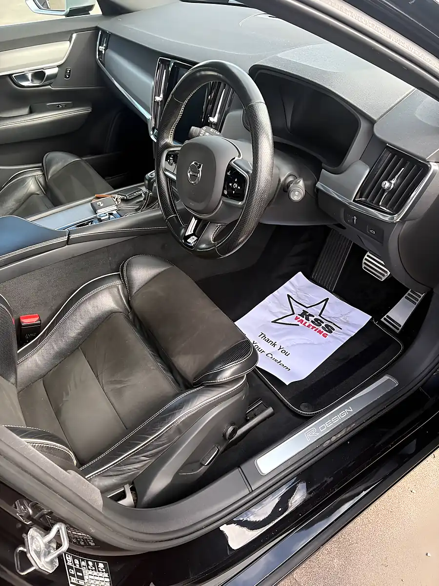 Used 2018 Volvo V90 R-Design Pro Black - Interior and Exterior details 9