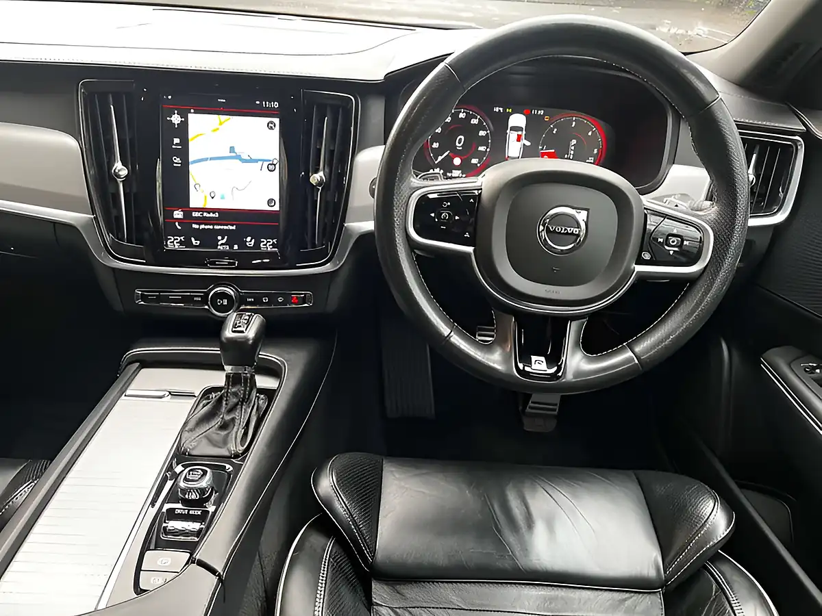 Used 2018 Volvo V90 R-Design Pro Passion Red - Interior and Exterior details 14