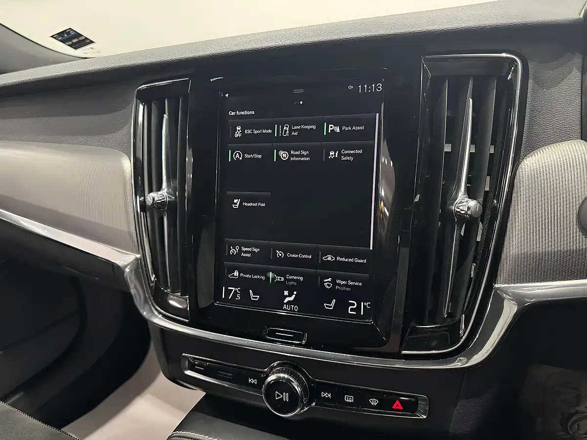 Used 2018 Volvo V90 R-Design Pro Silver - Interior and Exterior details 15