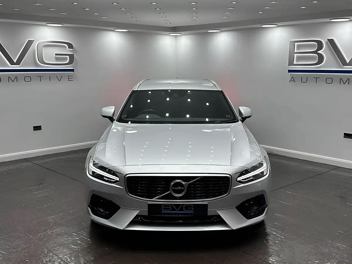 Used 2018 Volvo V90 R-Design Pro Silver - Interior and Exterior details 4