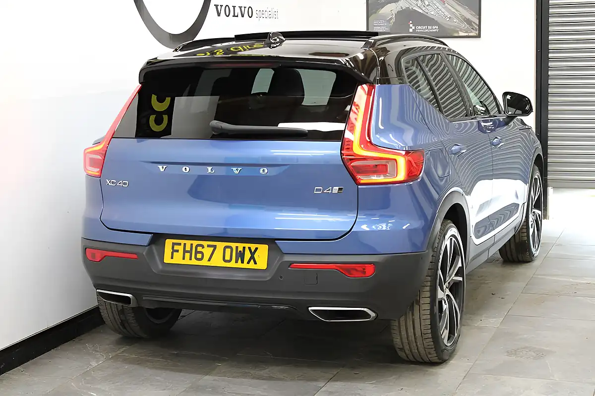 Used 2018 Volvo XC40 First Edition Blue - Interior and Exterior details 10