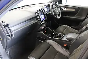 Used 2018 Volvo XC40 First Edition Blue - Interior and Exterior details 2