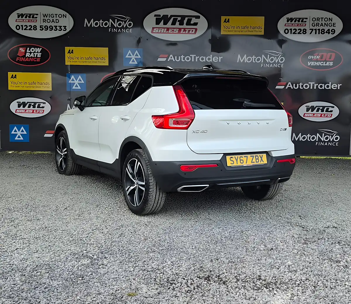 Used 2018 Volvo XC40 First Edition Crystal White - Interior and Exterior details 3