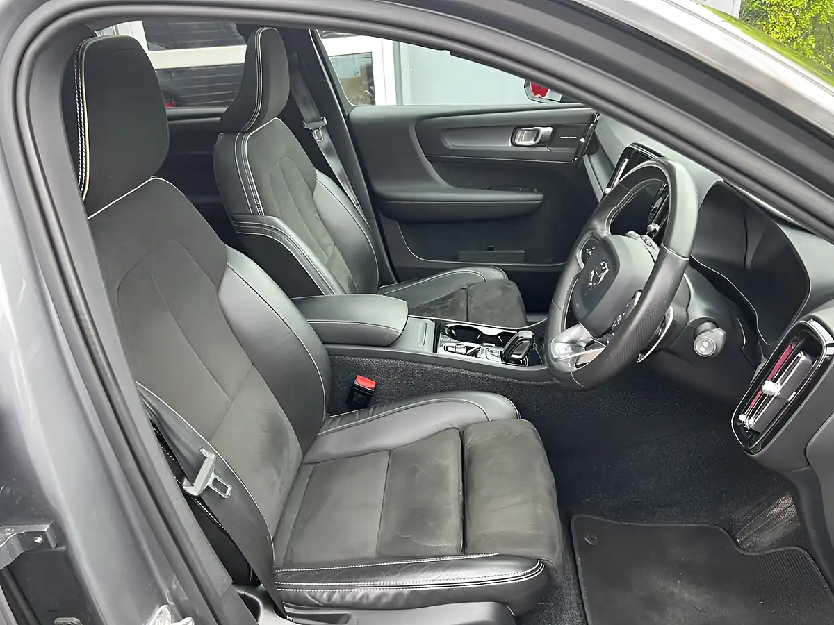 Used 2018 Volvo XC40 First Edition Grey - Interior and Exterior details 18