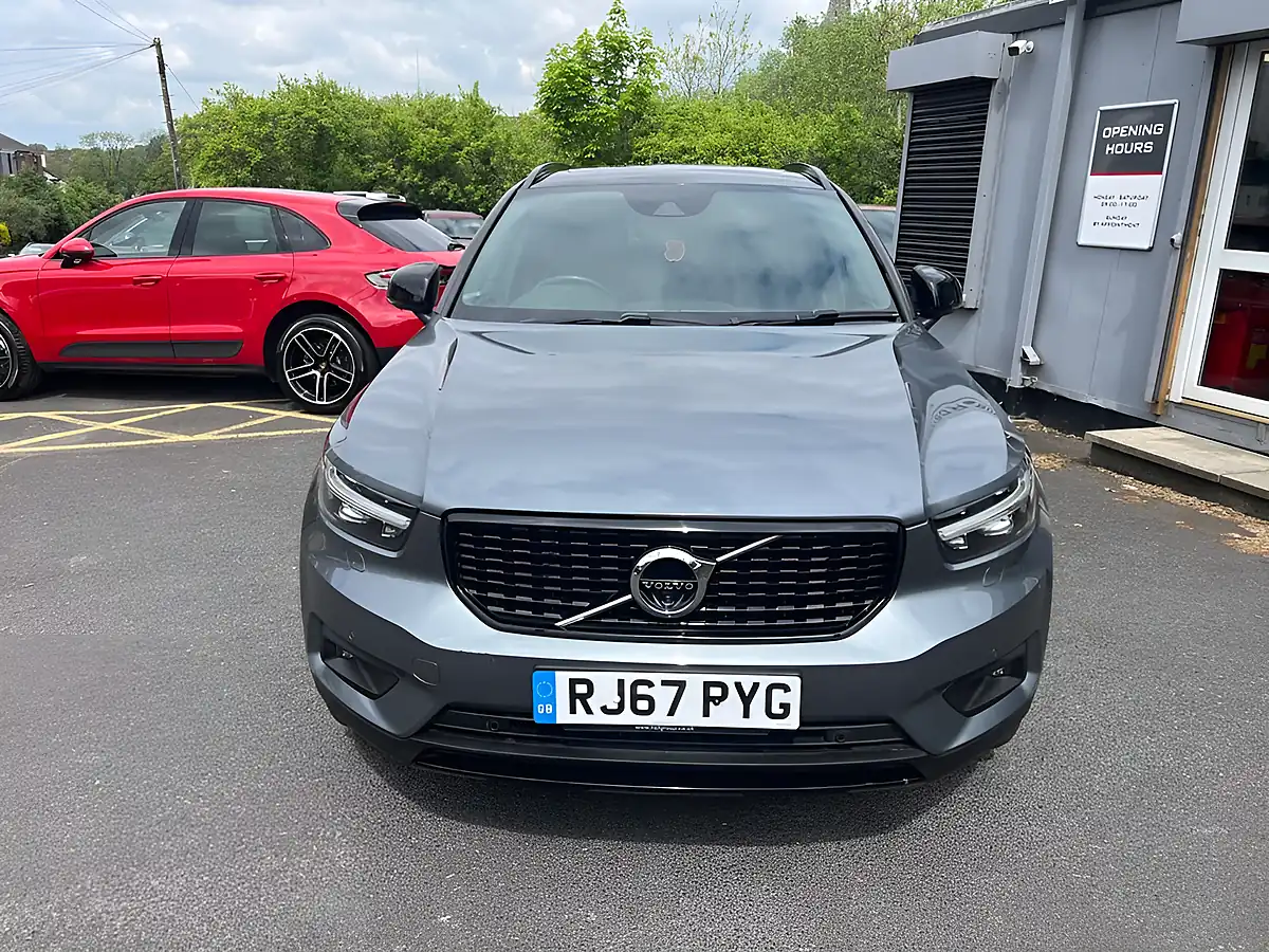 Used 2018 Volvo XC40 First Edition Grey - Interior and Exterior details 2