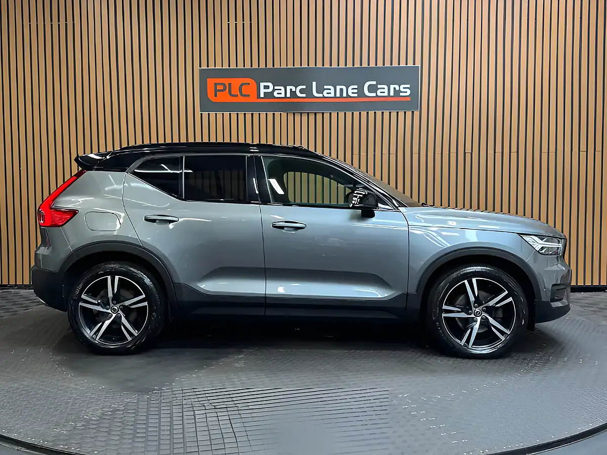 Used 2018 Volvo XC40 First Edition Grey - Interior and Exterior details 2