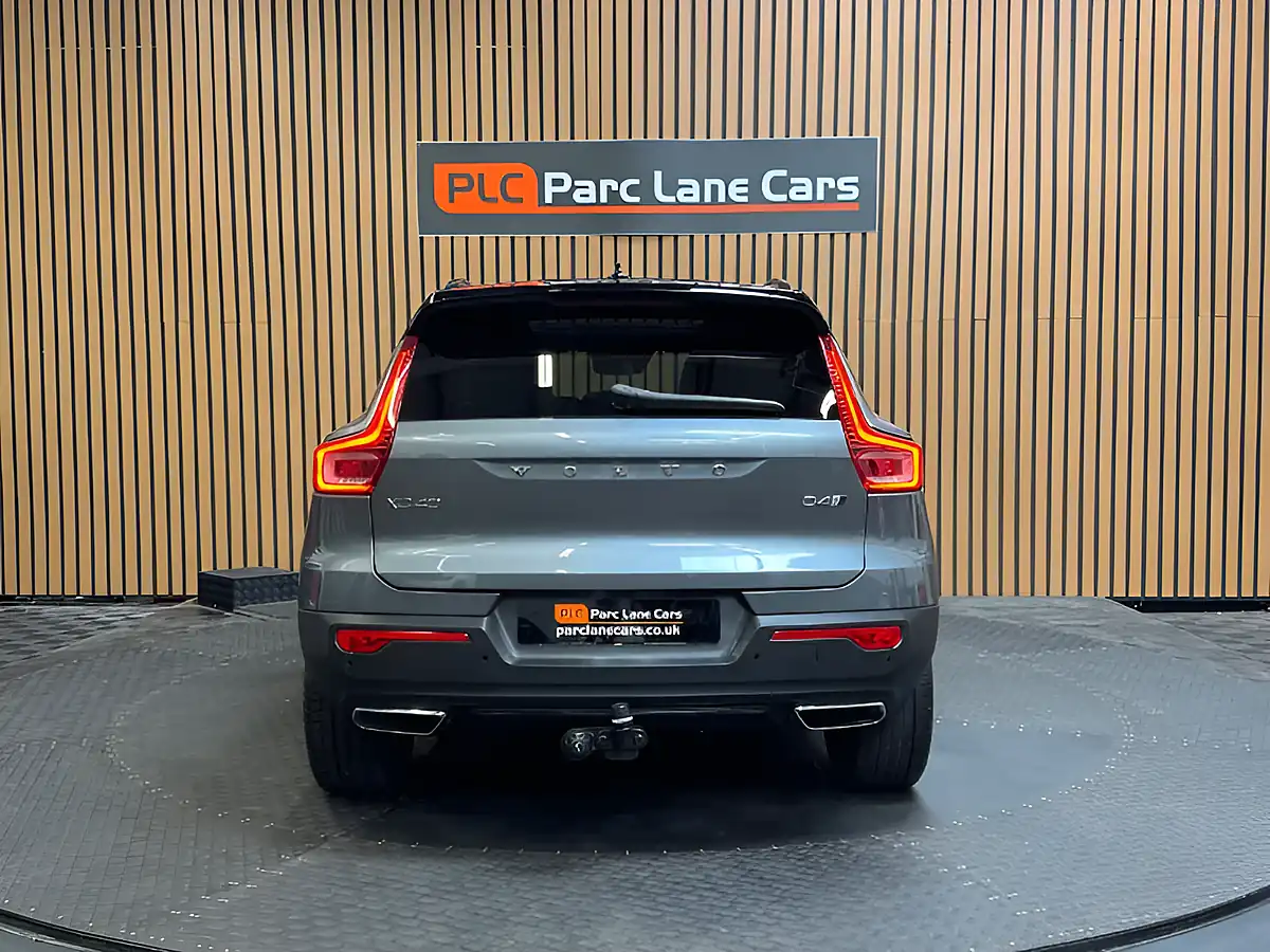 Used 2018 Volvo XC40 First Edition Grey - Interior and Exterior details 4