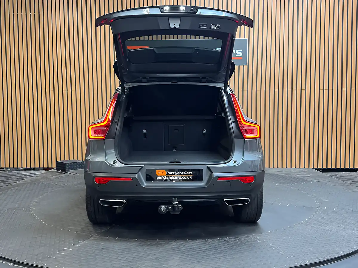 Used 2018 Volvo XC40 First Edition Grey - Interior and Exterior details 5