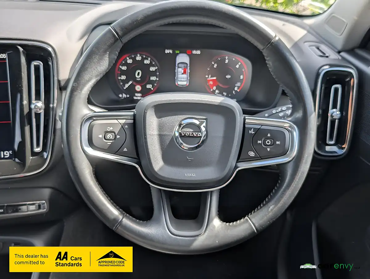 Used 2018 Volvo XC40 Inscription Onyx Black - Interior and Exterior details 12