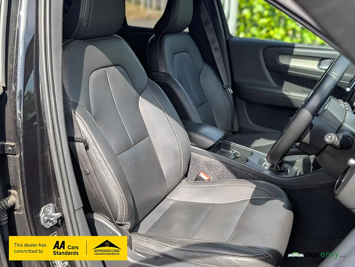 Used 2018 Volvo XC40 Inscription Onyx Black - Interior and Exterior details 13