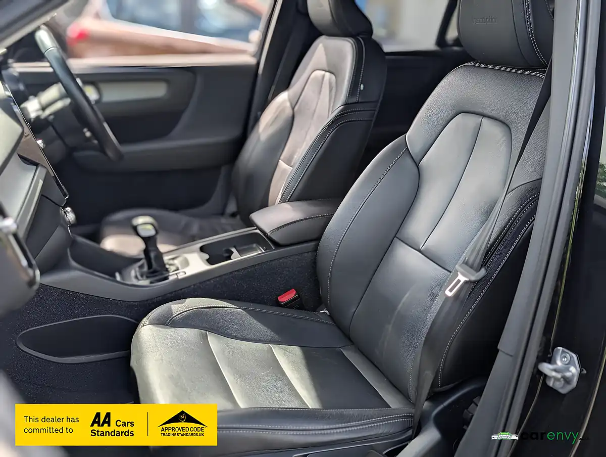 Used 2018 Volvo XC40 Inscription Onyx Black - Interior and Exterior details 15