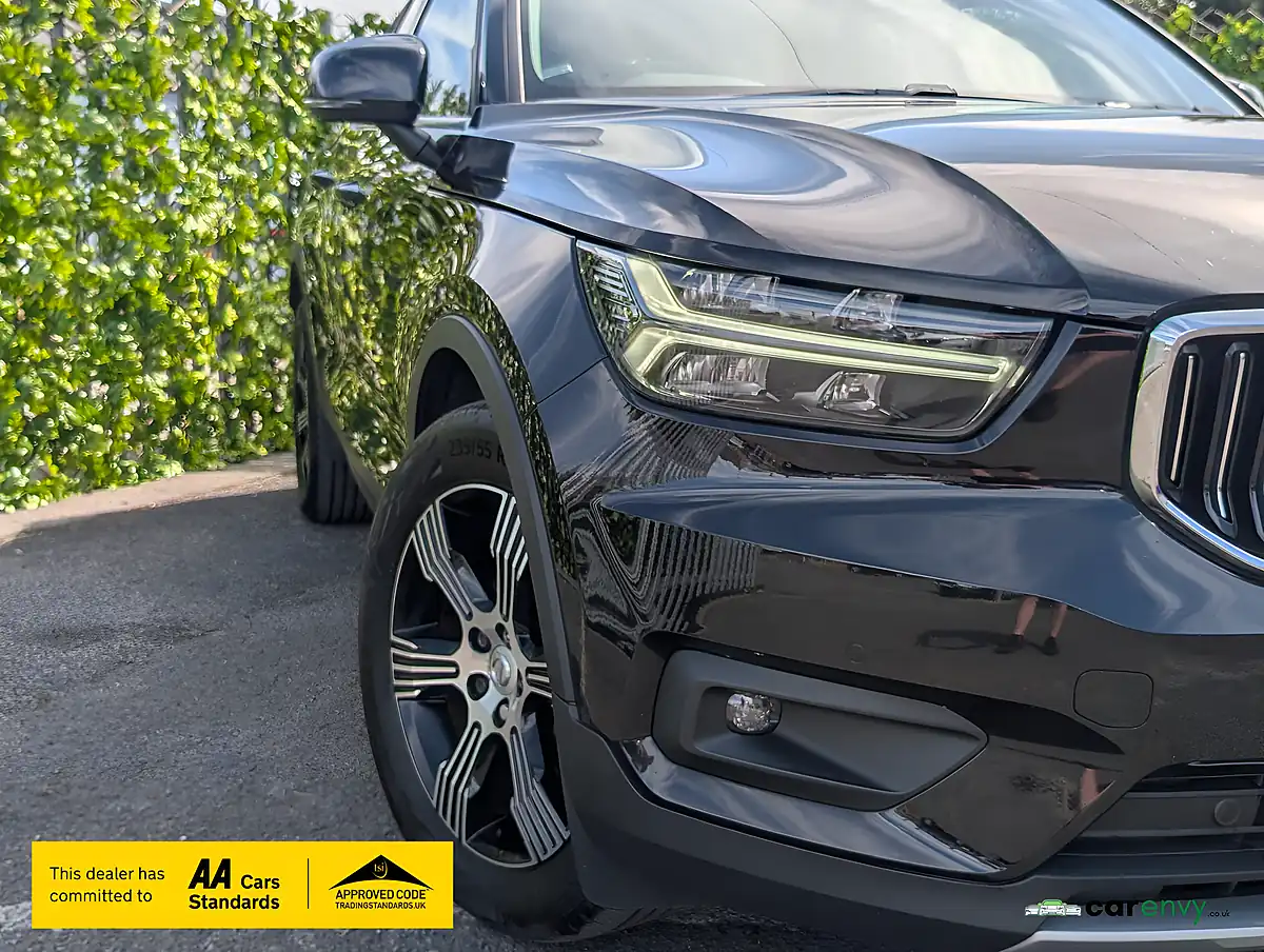 Used 2018 Volvo XC40 Inscription Onyx Black - Interior and Exterior details 2