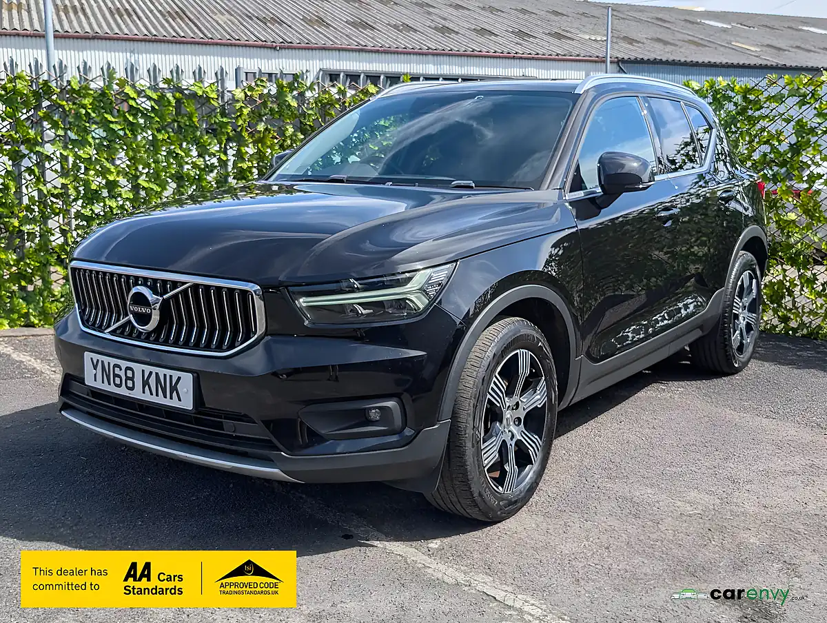 Used 2018 Volvo XC40 Inscription Onyx Black - Interior and Exterior details 6